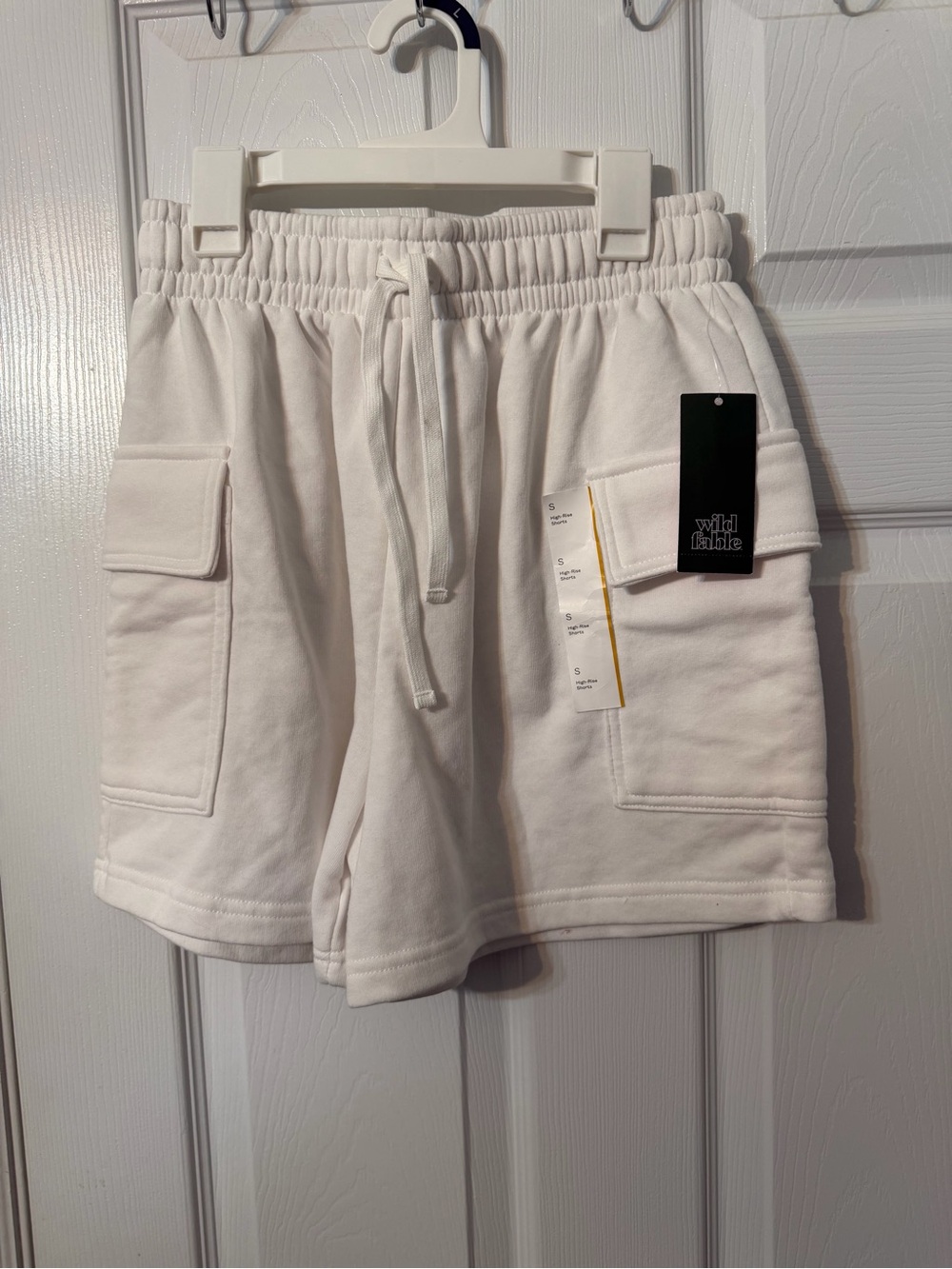 wild fable Cream High-Rise Cargo Sweat Shorts